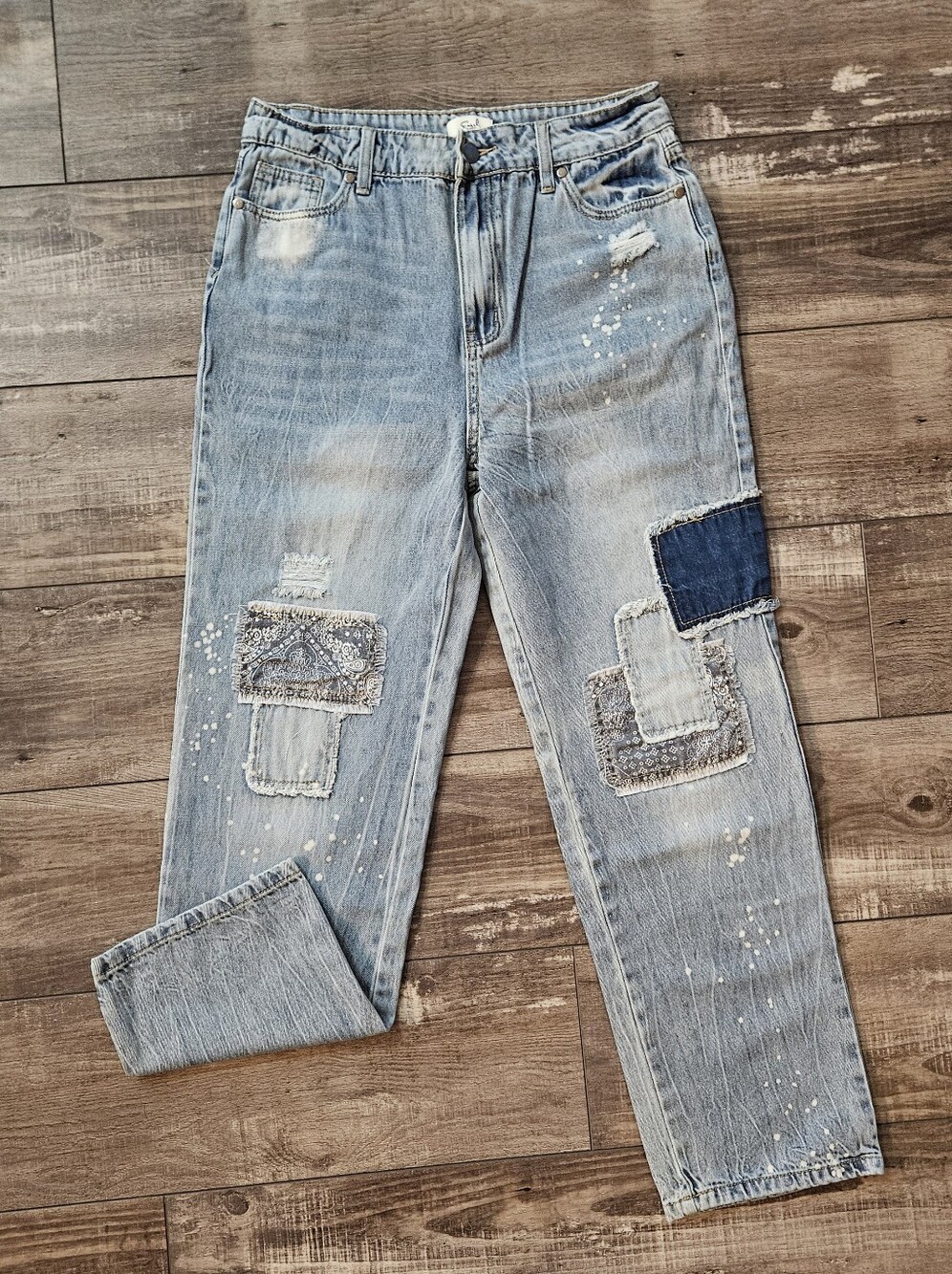 easel Light Blue Distressed Patchwork Jeans